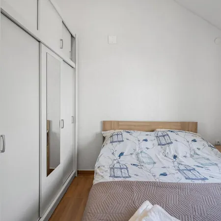 Apartment Sibenik Grebastica