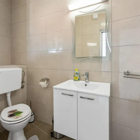 Sibenik Apartment *